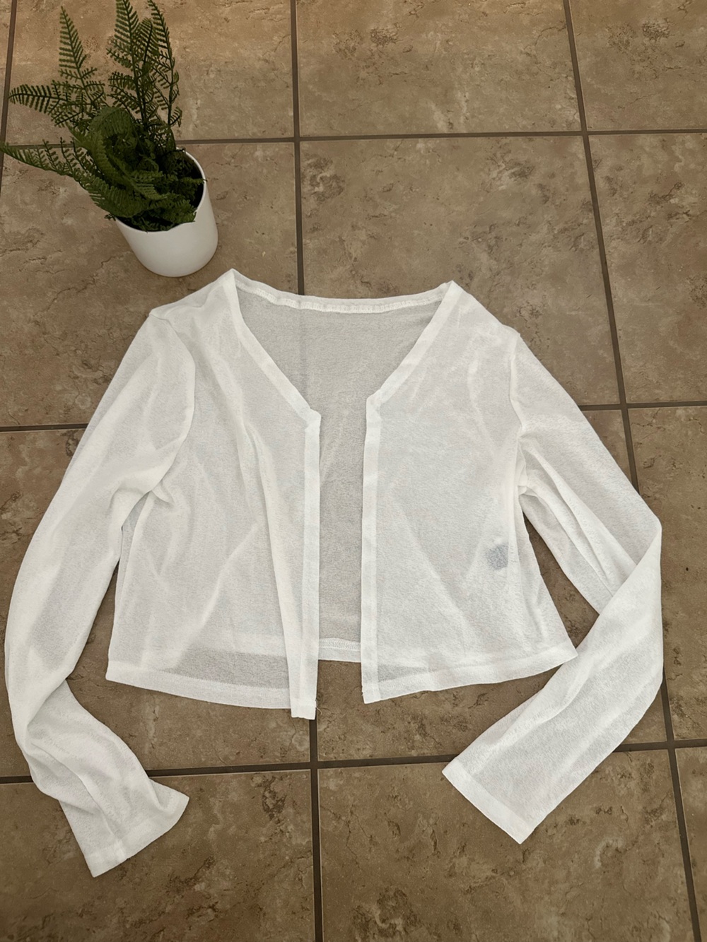 WHITE KNIT CARDIGAN